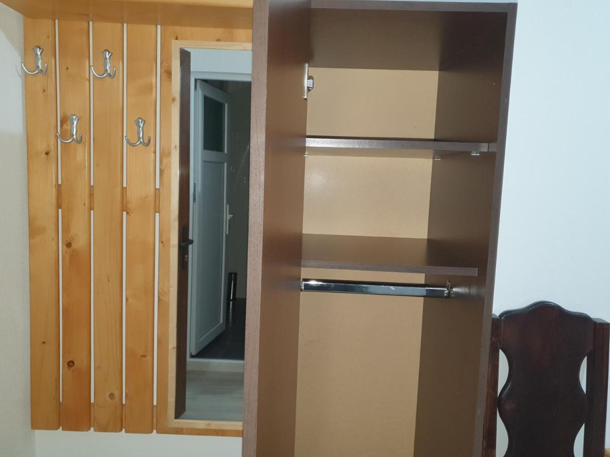 Milostea Pensiunea Ronicson מראה חיצוני תמונה